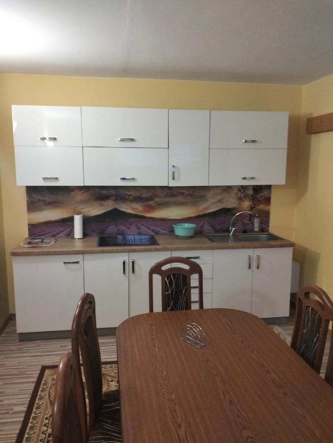 Liptovský Mikuláš A-Privat酒店 外观 照片